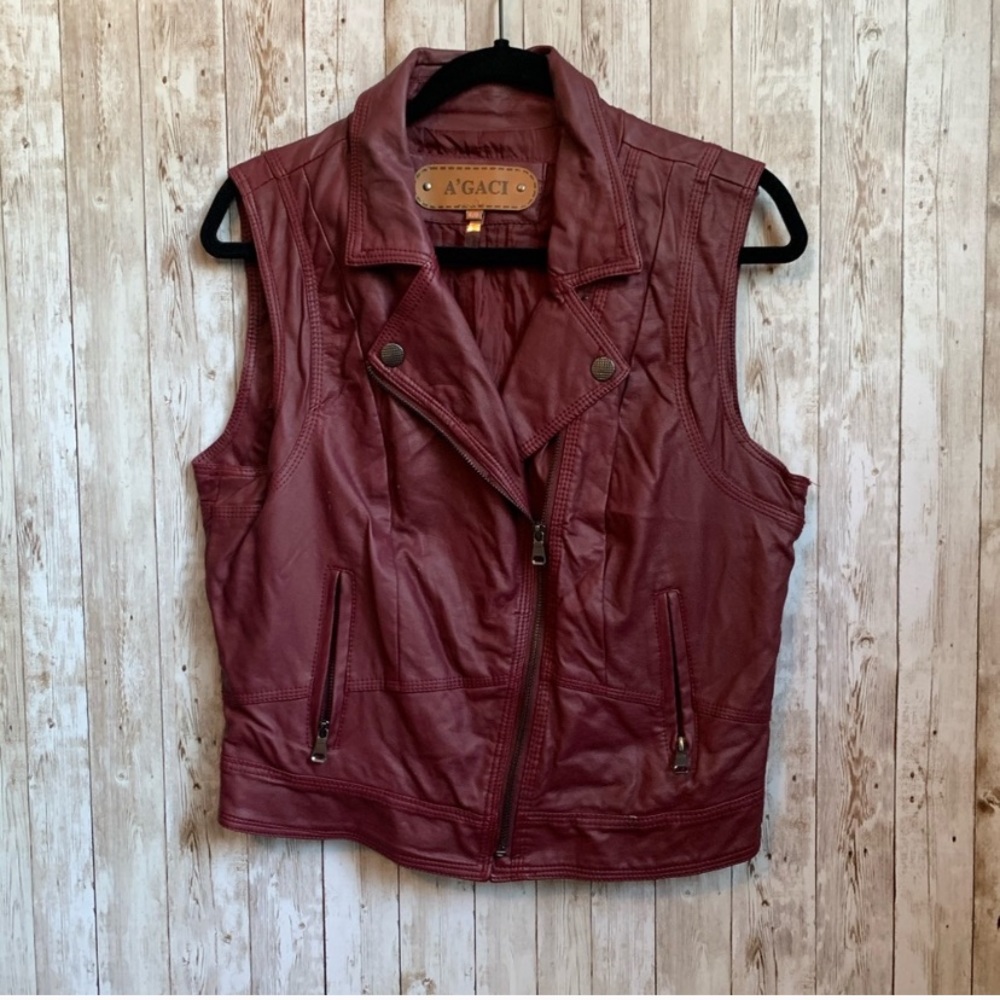 🖤3 for $20🖤Burgundy Faux Leather Crop Vest
